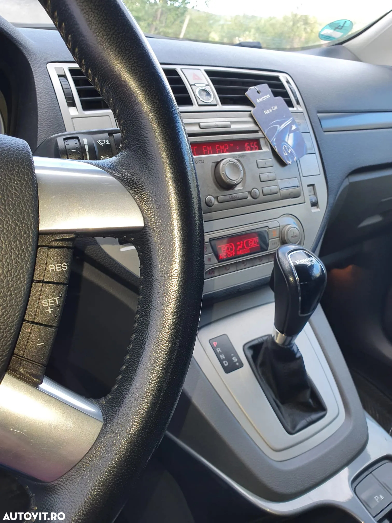 Ford Kuga - 21