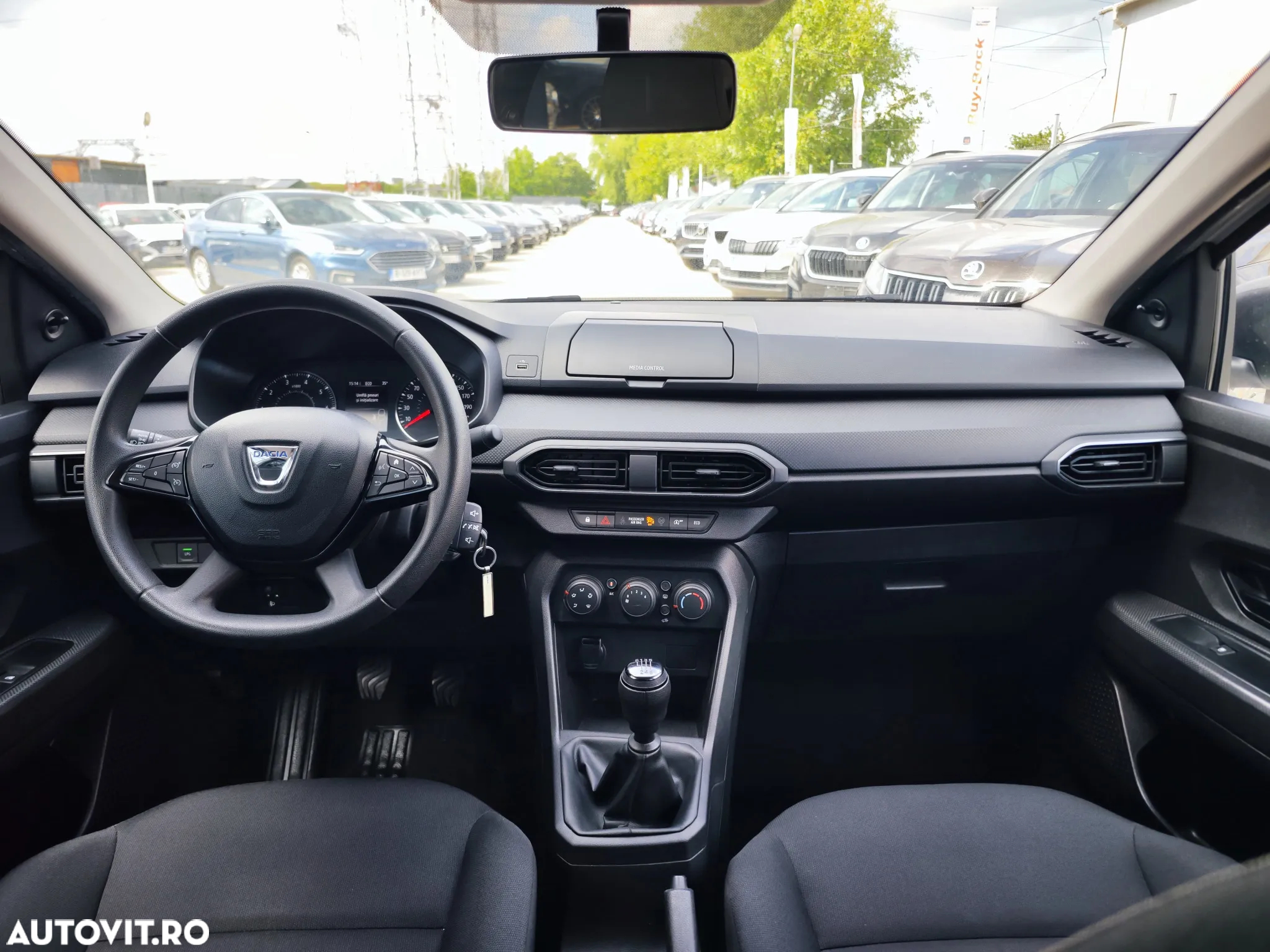 Dacia Logan - 8
