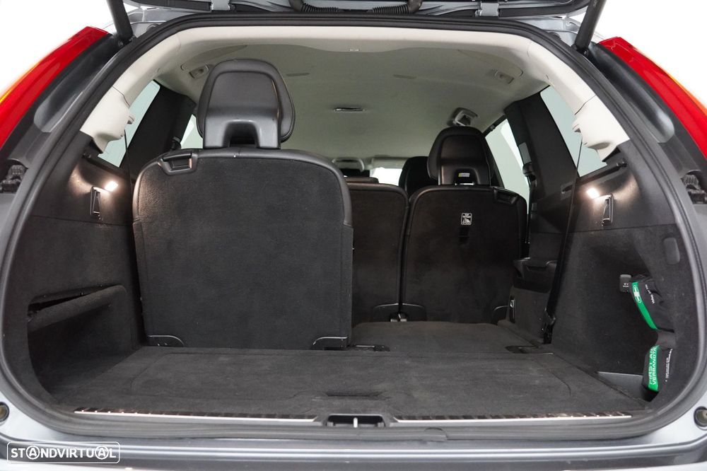 Volvo XC 90 2.0 D4 Momentum - 24