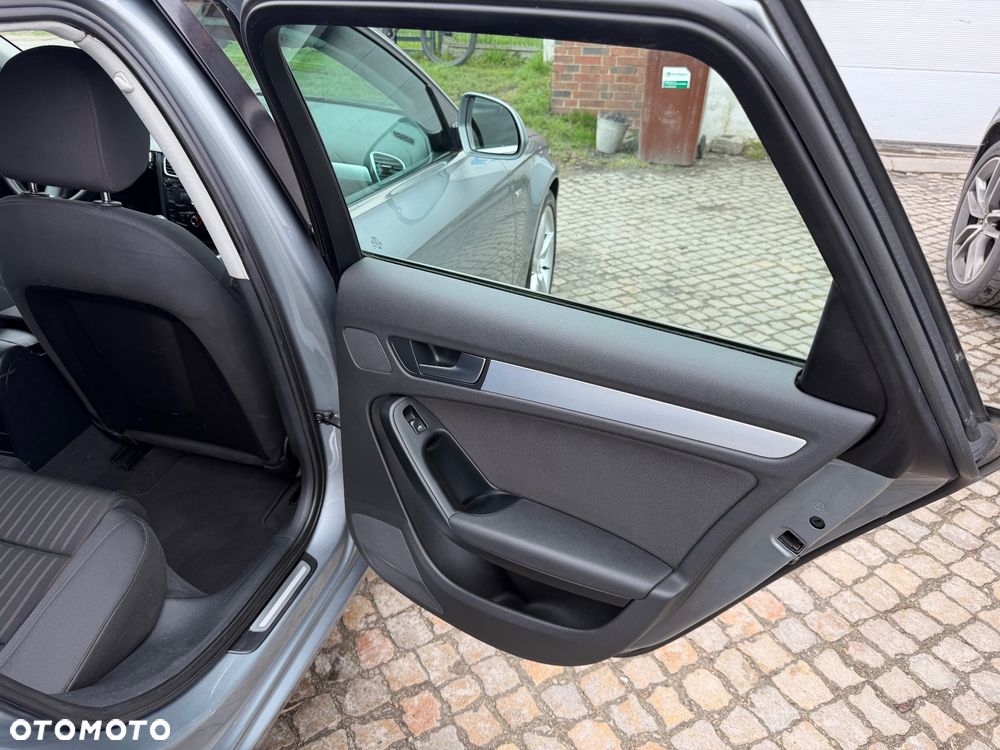 Audi A4 Avant 2.0 TDI DPF S line Sportpaket (plus) - 20