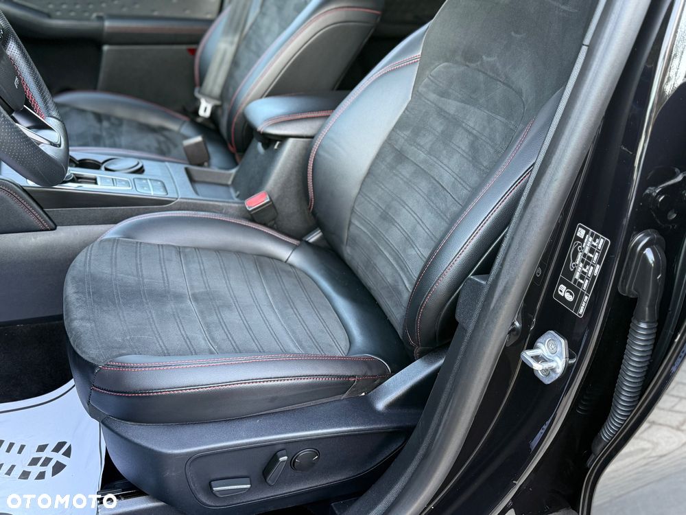 Ford Kuga 2.0 EcoBlue 4x4 ST-LINE - 10
