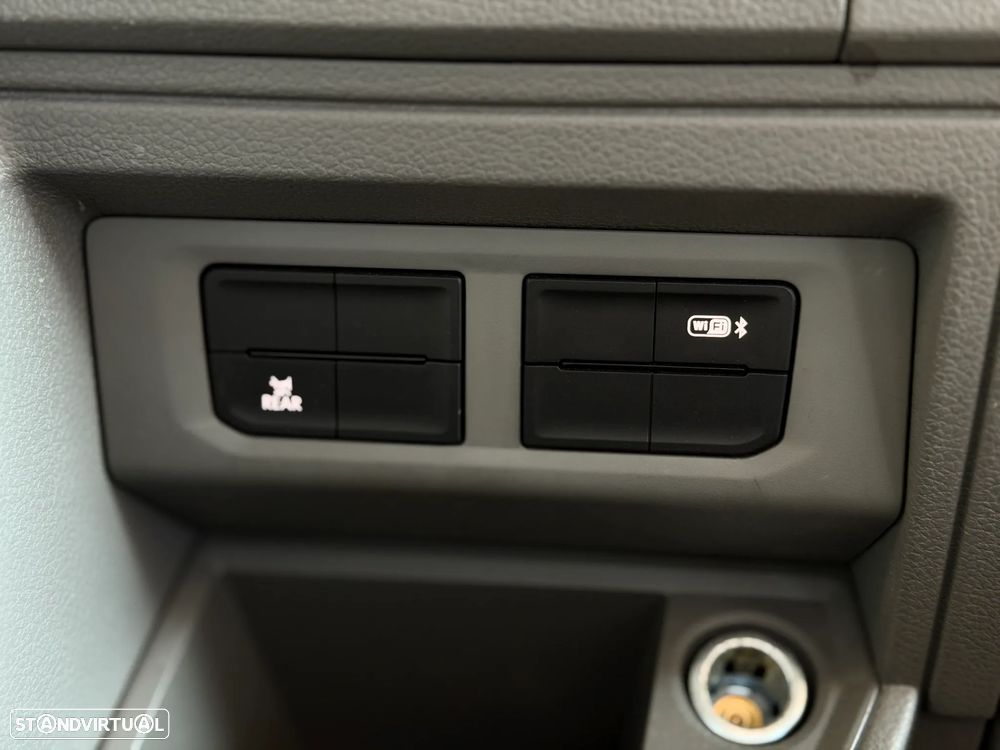 VW E-Crafter 35 L3H3 Premium - 16