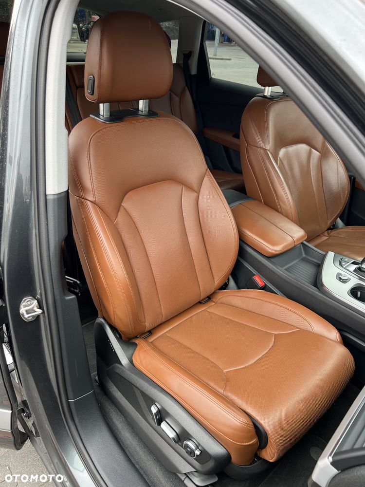 Audi Q7 - 15
