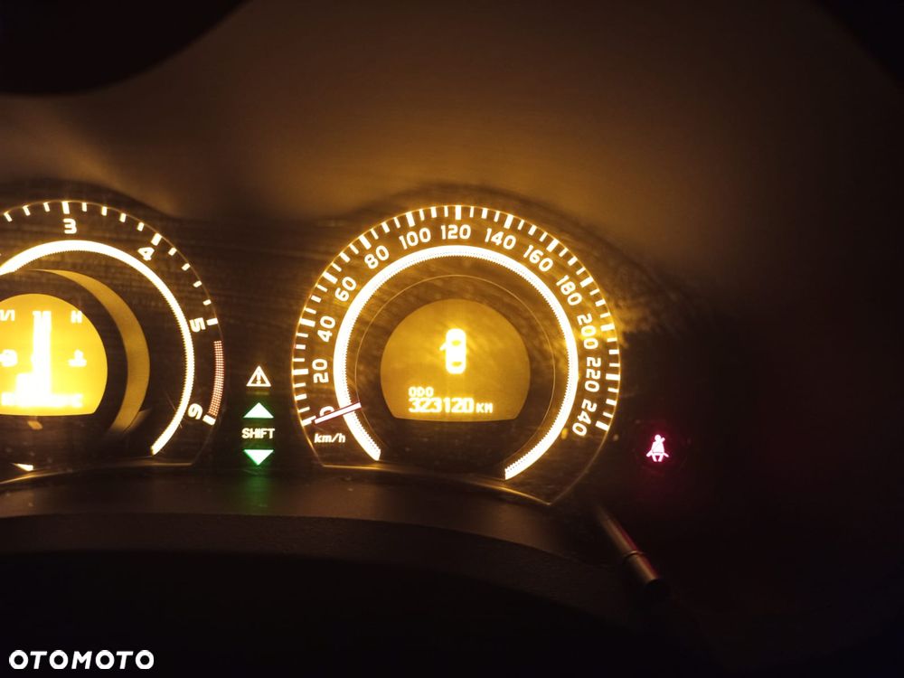 Toyota Auris 1.4 D-4D Luna - 18