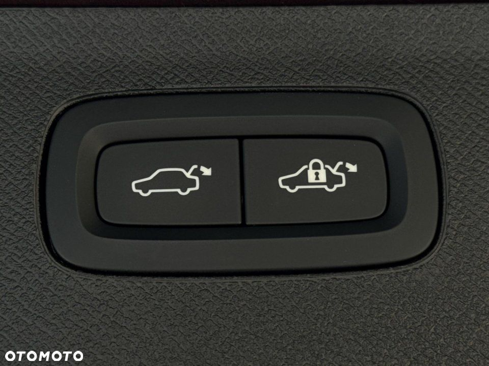 Volvo XC 90 - 39