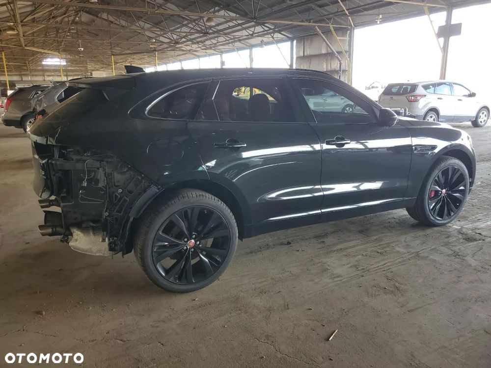 Jaguar F-Pace 3.0 V6 AWD S - 4