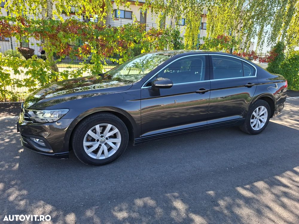 Volkswagen Passat 1.6 TDI SCR DSG Trendline - 13