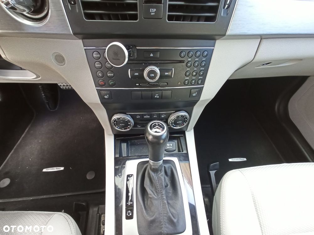 Mercedes-Benz GLK - 13