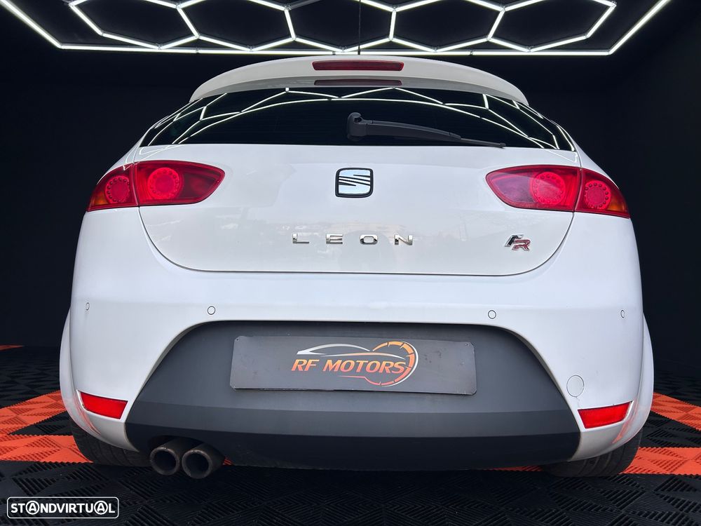 SEAT Leon 2.0 T FSI FR - 25