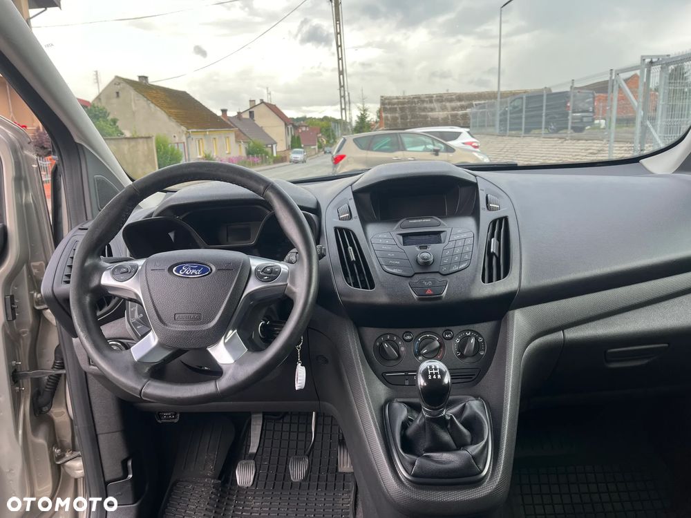 Ford Tourneo Connect - 6