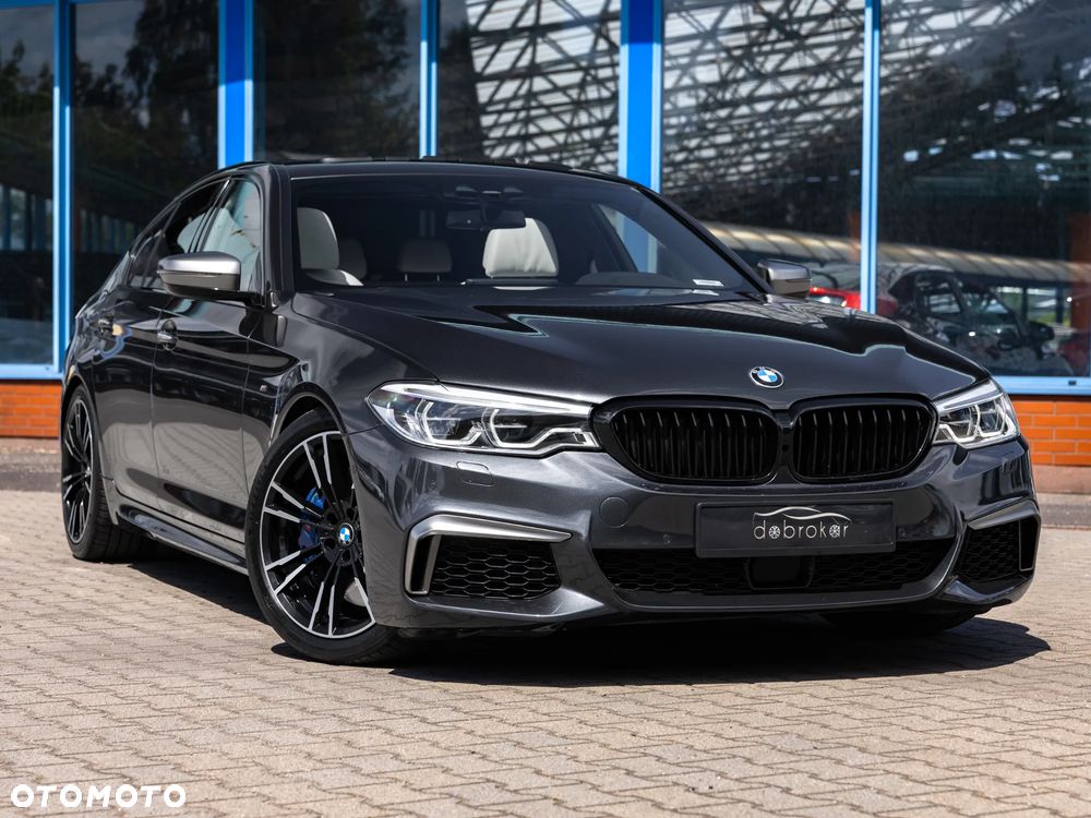BMW Seria 5 M550i xDrive - 1