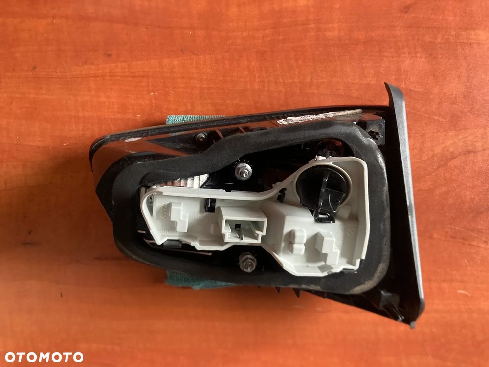 Lampa prawy tył w klapę VW Volkswagen Golf VII 5G0945093M - 2