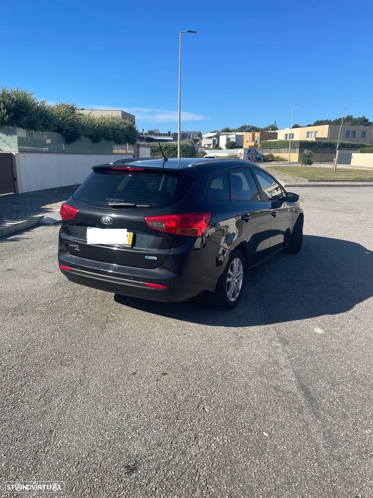 Kia Ceed SW 1.4 CRDi More Edition - 3