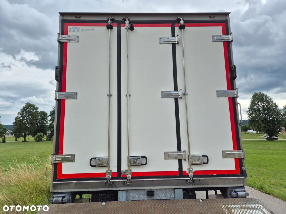 Mercedes-Benz Antos 1824 CARRIER VECTOR 1850 DRZWI + winda i 2x drzwi boczne / 8.35m / z Holandii / Axor man Tgm T1000-R THERMO King Supra 1850 1150 - 4