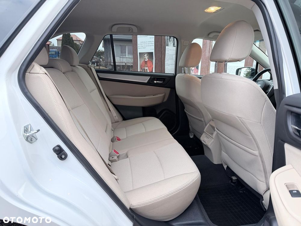 Subaru Outback - 12