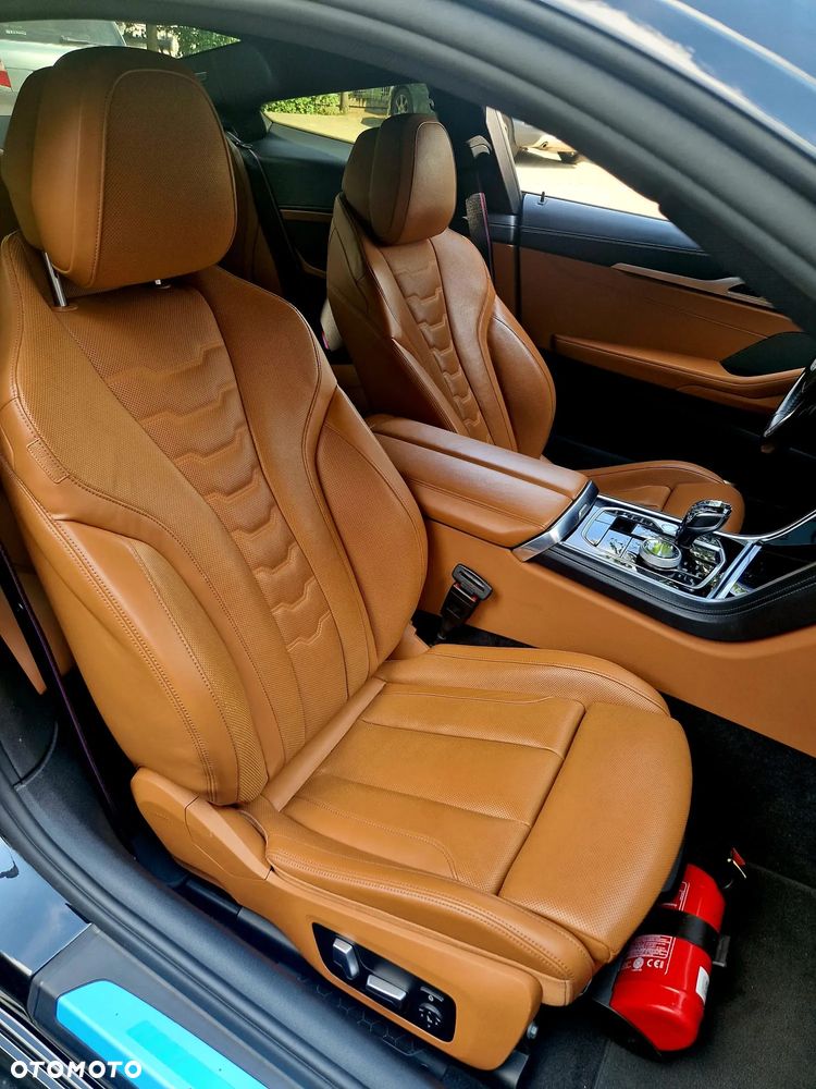 BMW Seria 8 - 5