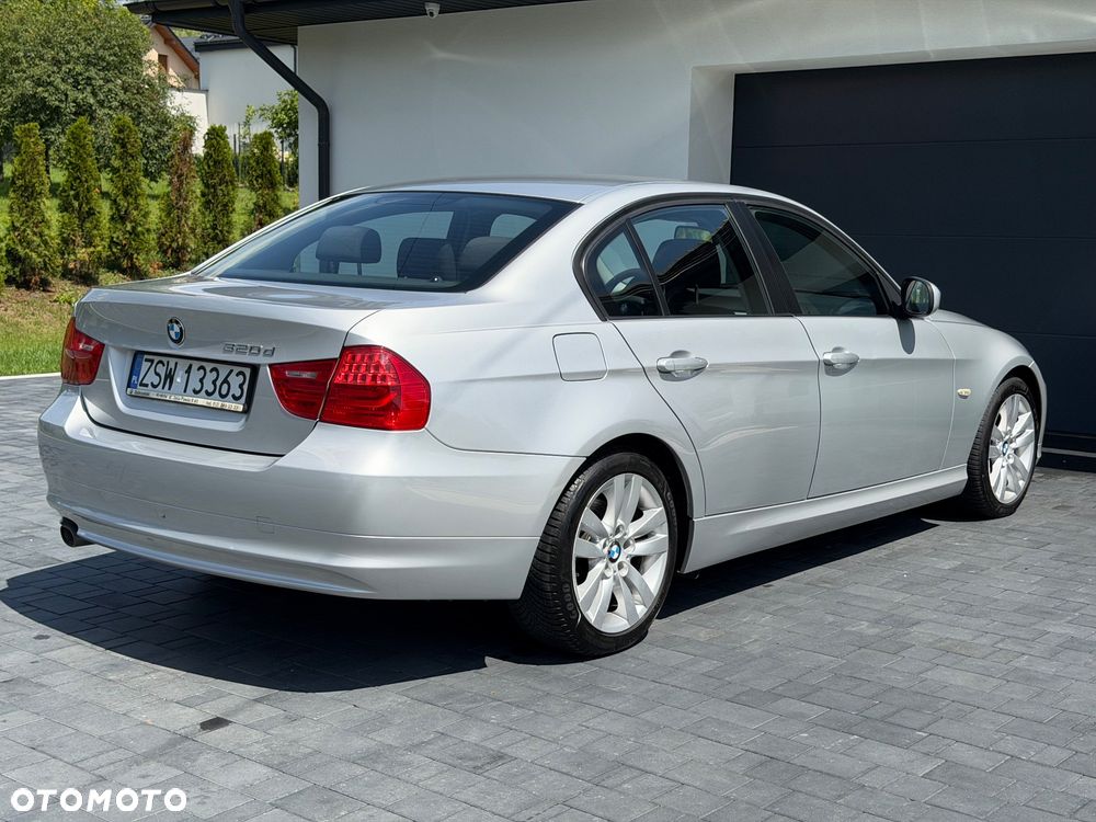BMW Seria 3 320d - 6
