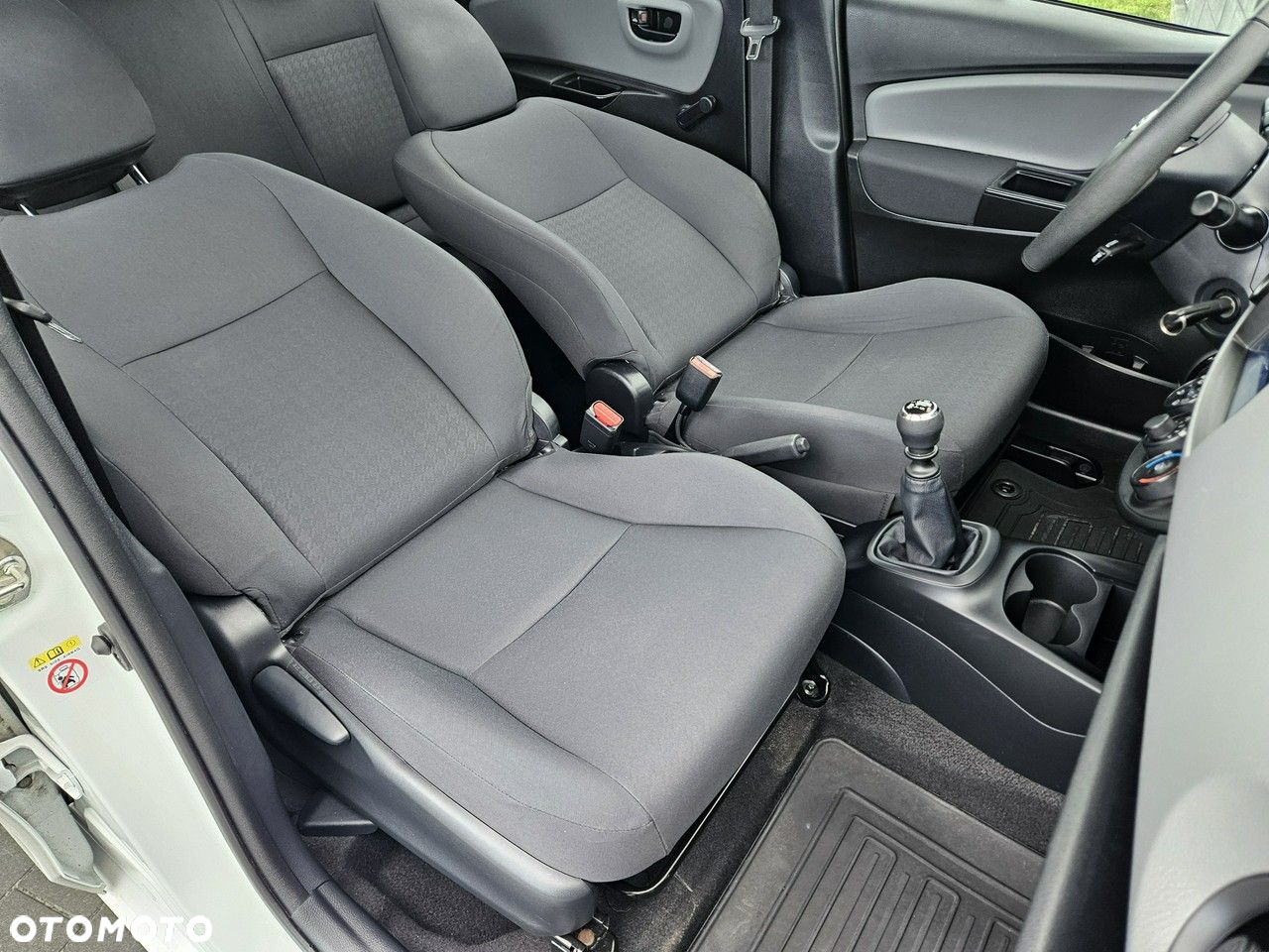 Toyota Yaris - 14