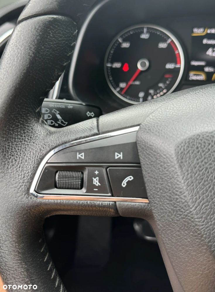 Seat Leon 1.6 TDI ECOMOTIVE Reference - 17