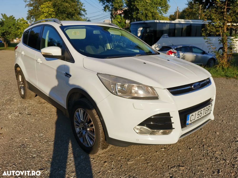 Ford Kuga 2.0 TDCi 4WD Powershift Titanium - 6