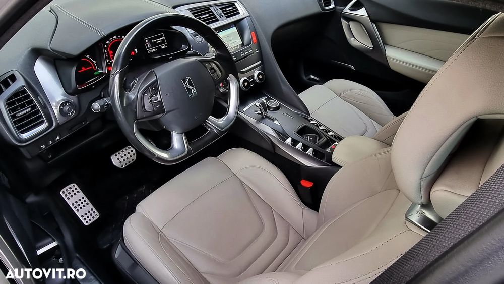 Citroën DS5 Hybrid4 EGS6 Business - 9