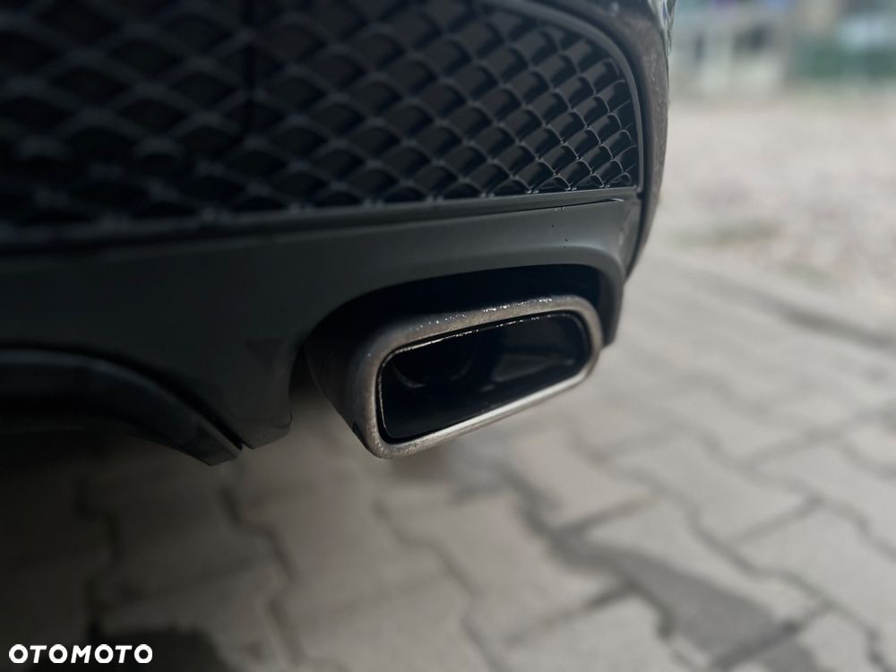 Mercedes-Benz CLA 180 7G-DCT AMG Line - 19