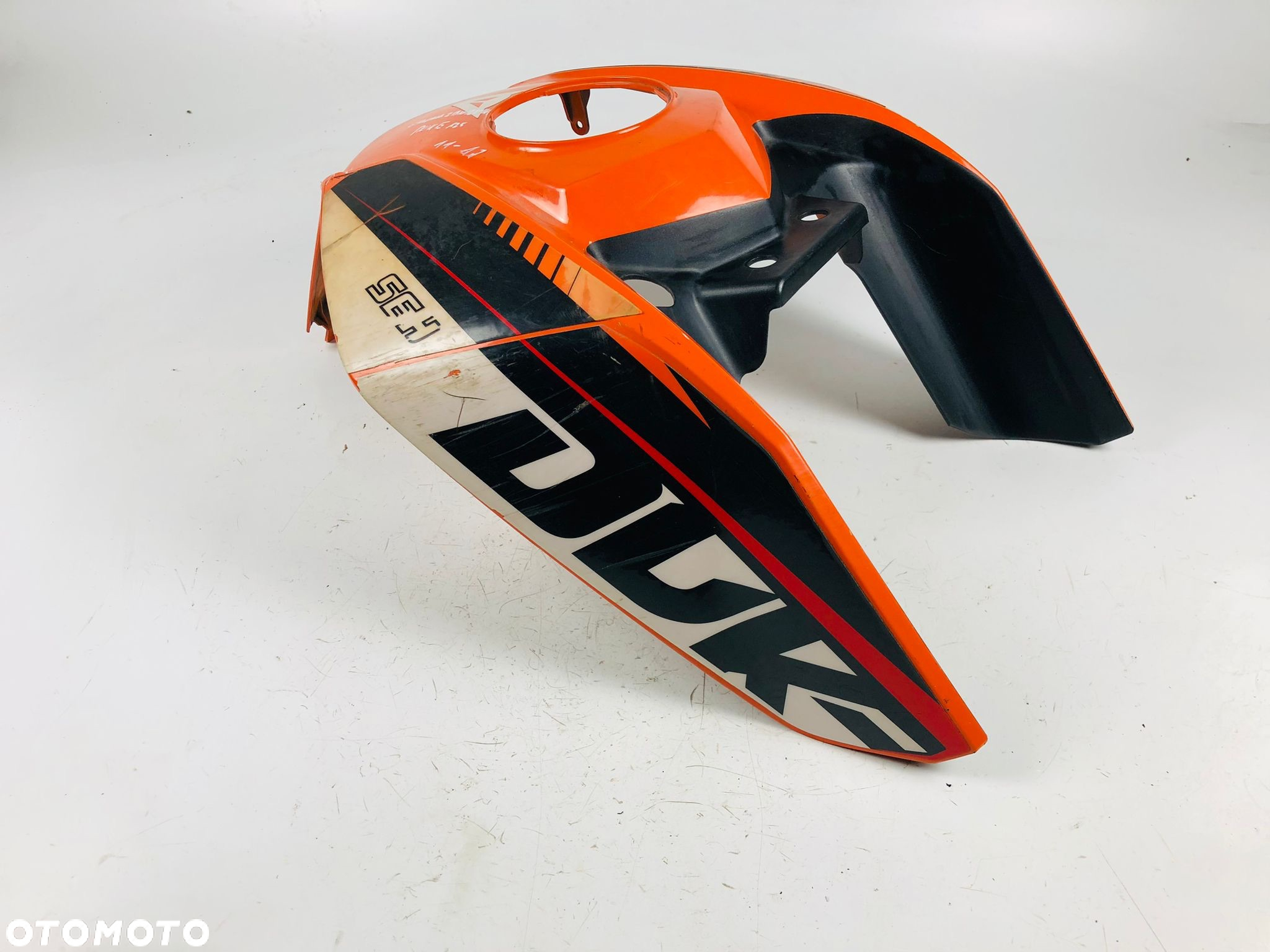 KTM Duke 125 11-16 nakładka osłona zbiornika - 6