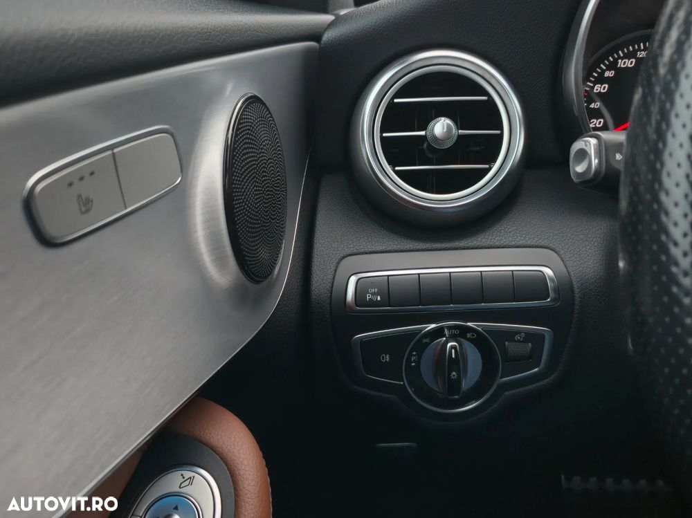 Mercedes-Benz C 200 Coupe 7G-TRONIC AMG Line - 24