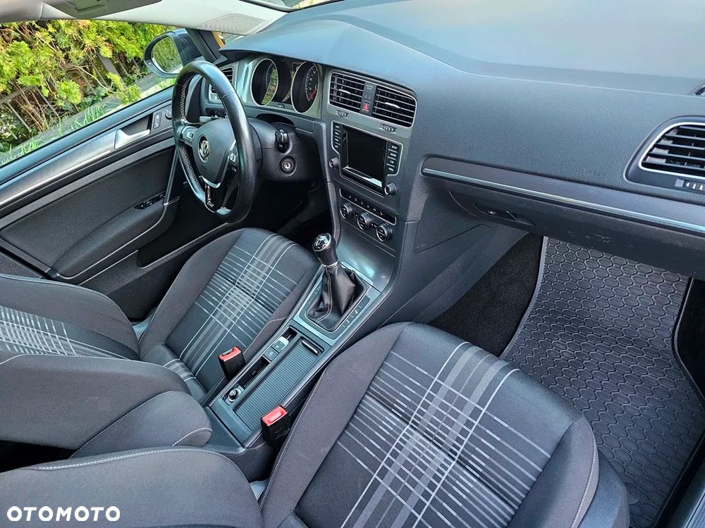 Volkswagen Golf 1.4 TSI BlueMotion Technology Lounge - 21