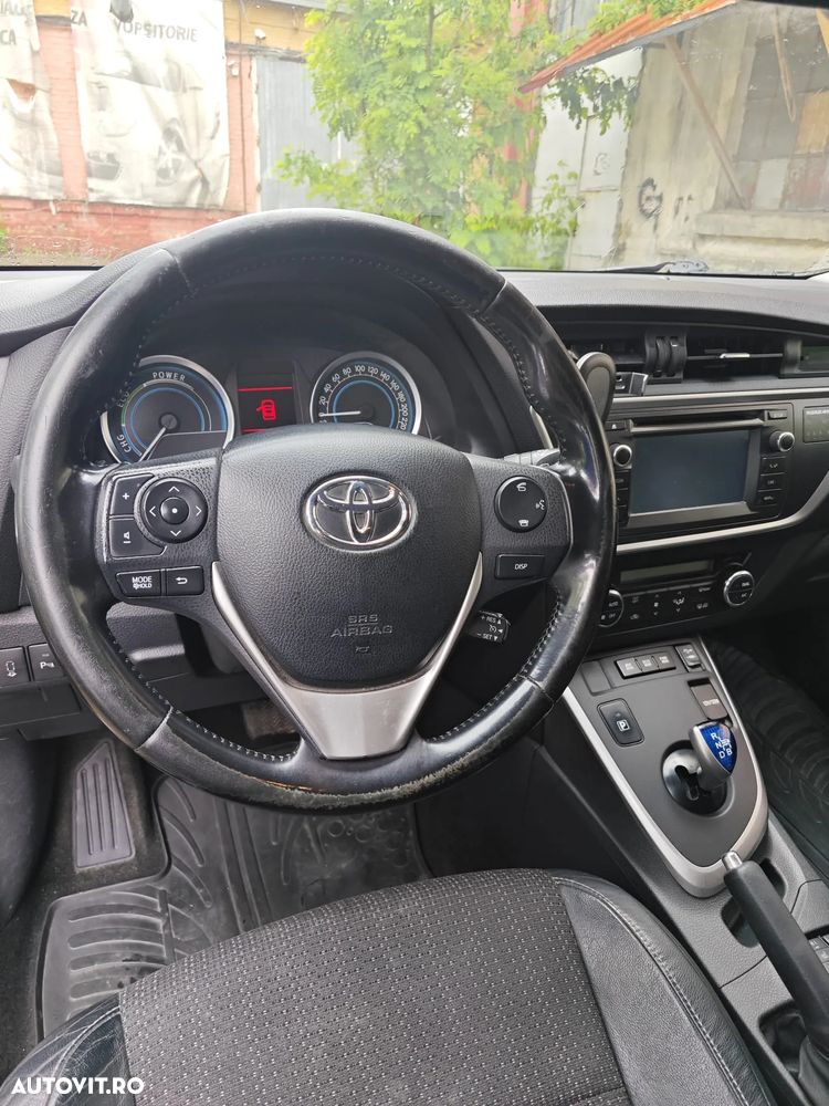 Toyota Auris - 4