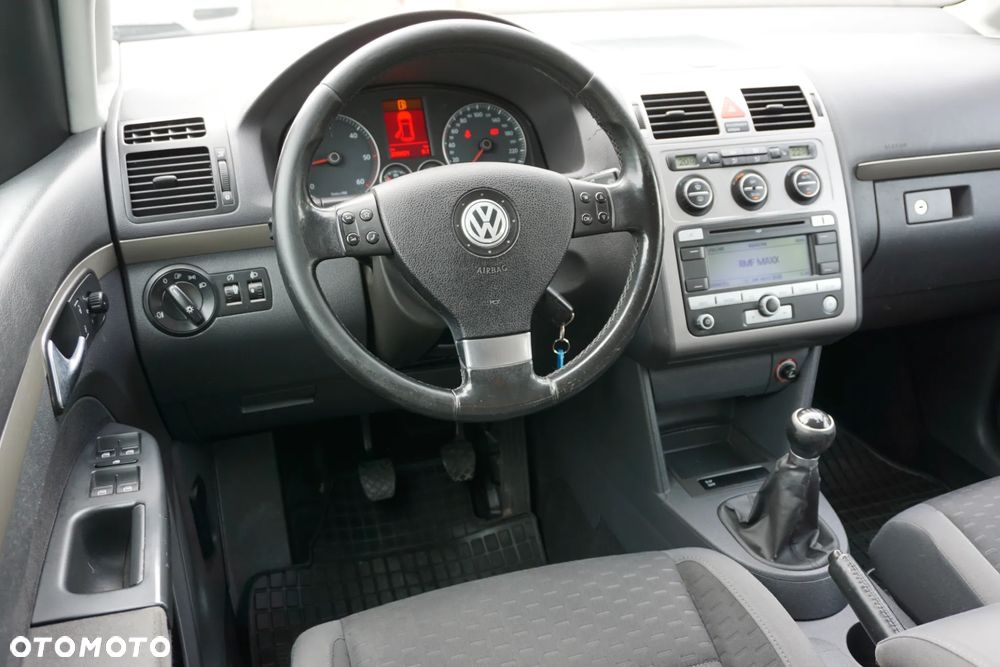 Volkswagen Touran 2.0 TDI Q-Line - 12