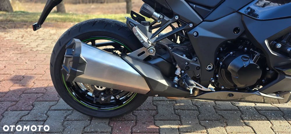 Kawasaki Ninja 1000 SX - 11
