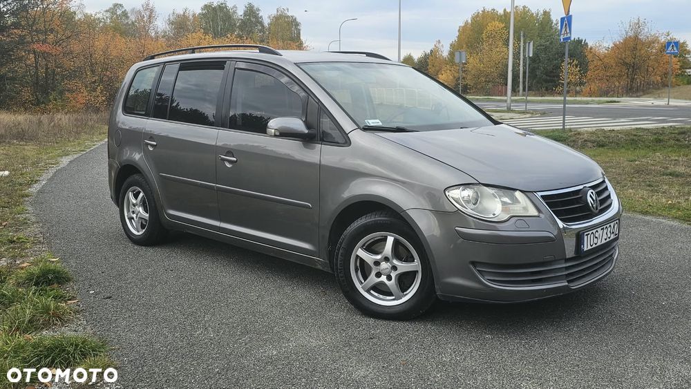 Volkswagen Touran - 15