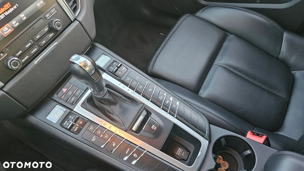 Porsche Macan - 13