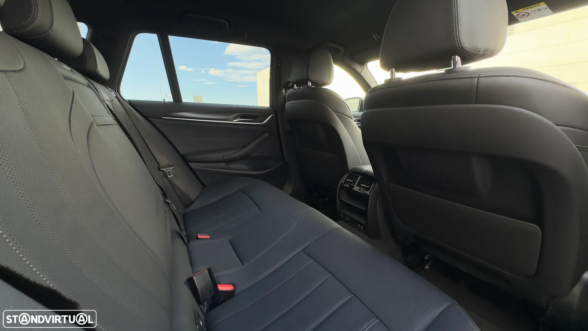 BMW 520 d Pack Desportivo M Auto - 14