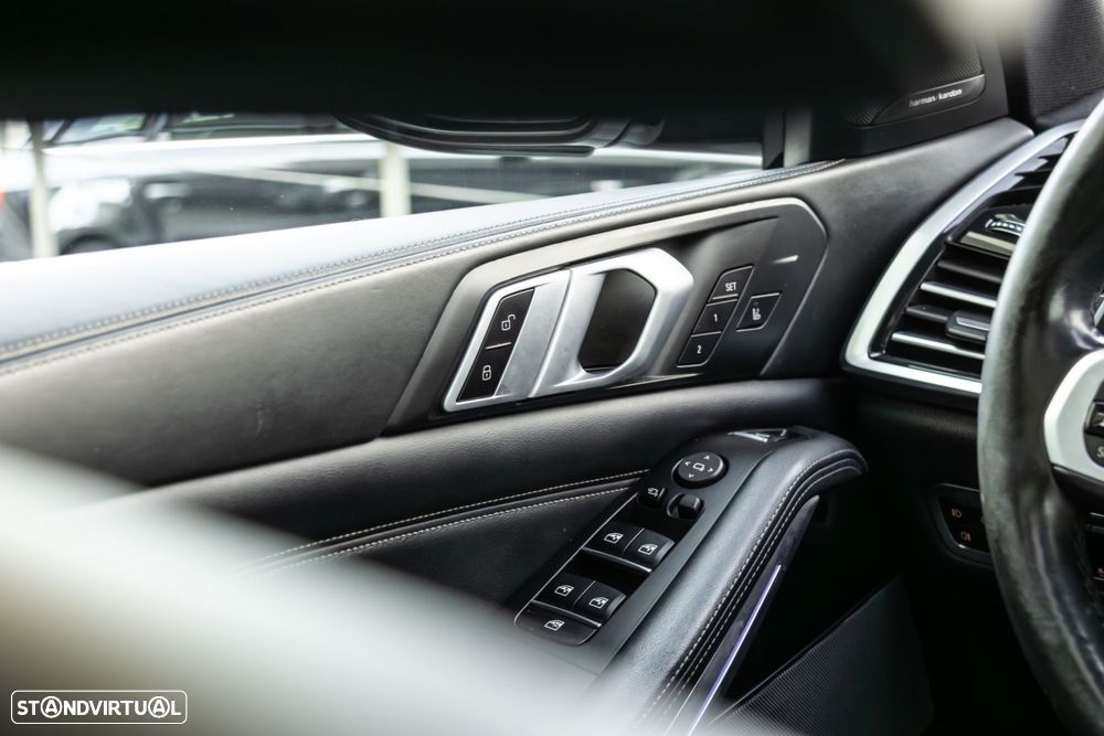 BMW X5 30 d xDrive Pack M - 28