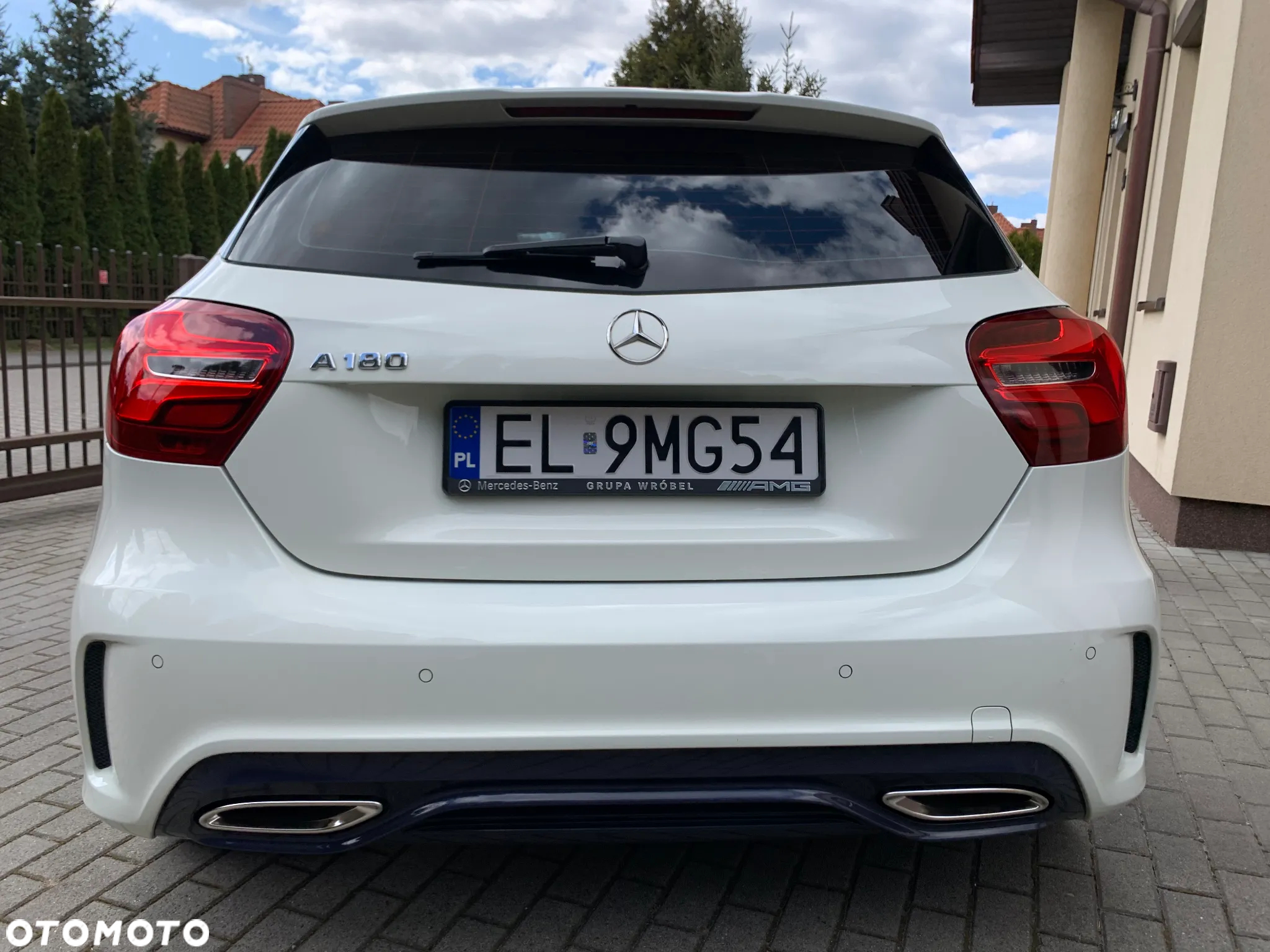 Mercedes-Benz Klasa A 180 7G-DCT AMG Line - 12
