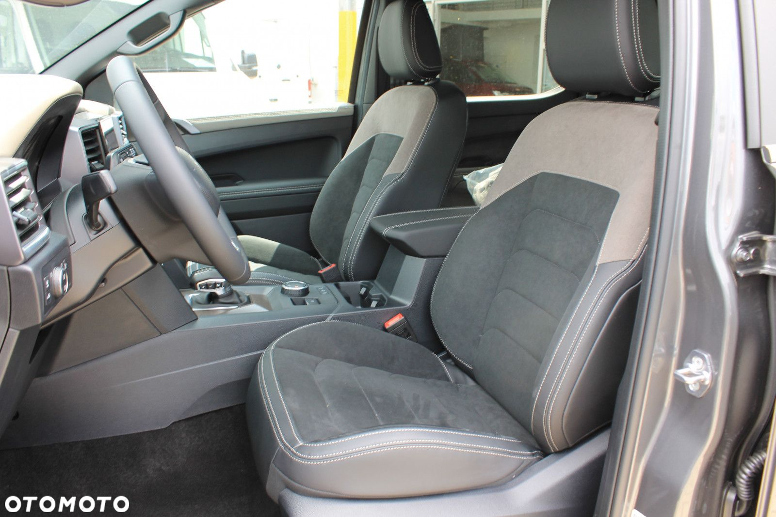 Volkswagen Amarok - 10