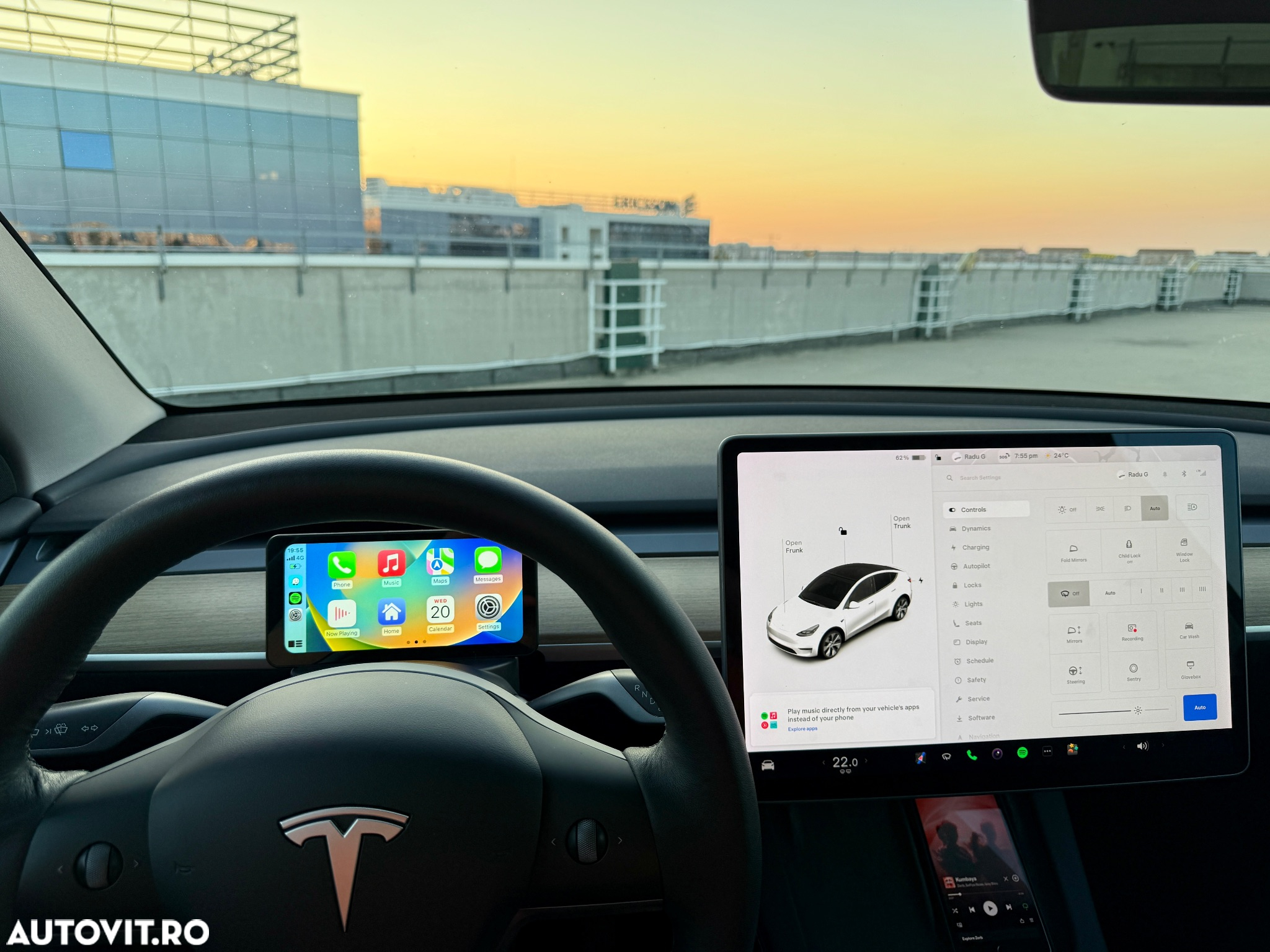 Tesla Model Y Long Range Dual Motor AWD - 16