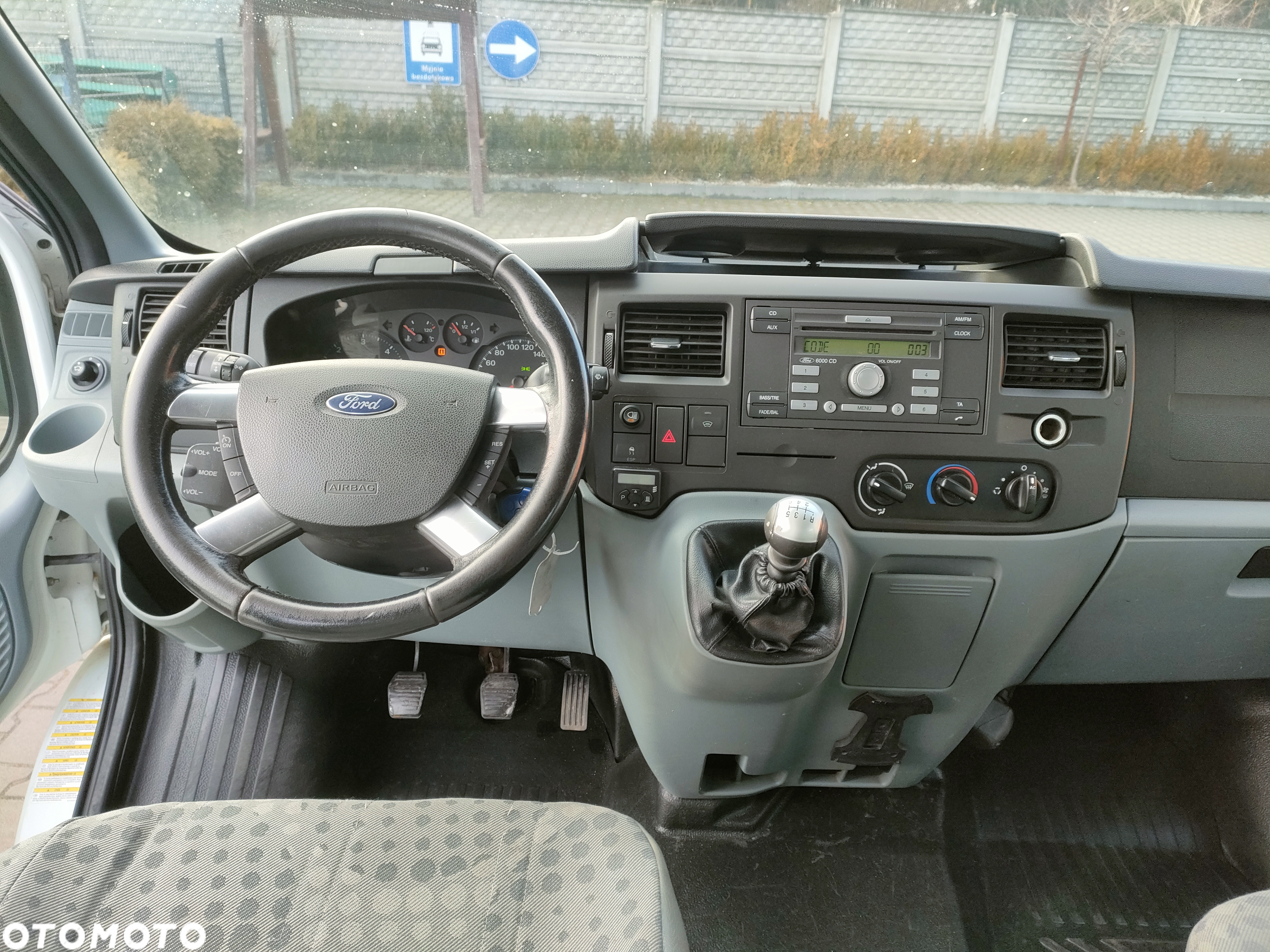 Ford Transit - 9