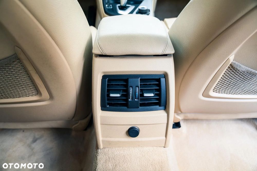 BMW Seria 3 328i - 21
