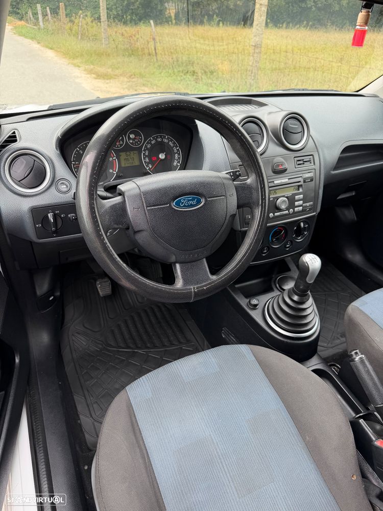 Ford Fiesta 1.4 TDCi Titanium - 4
