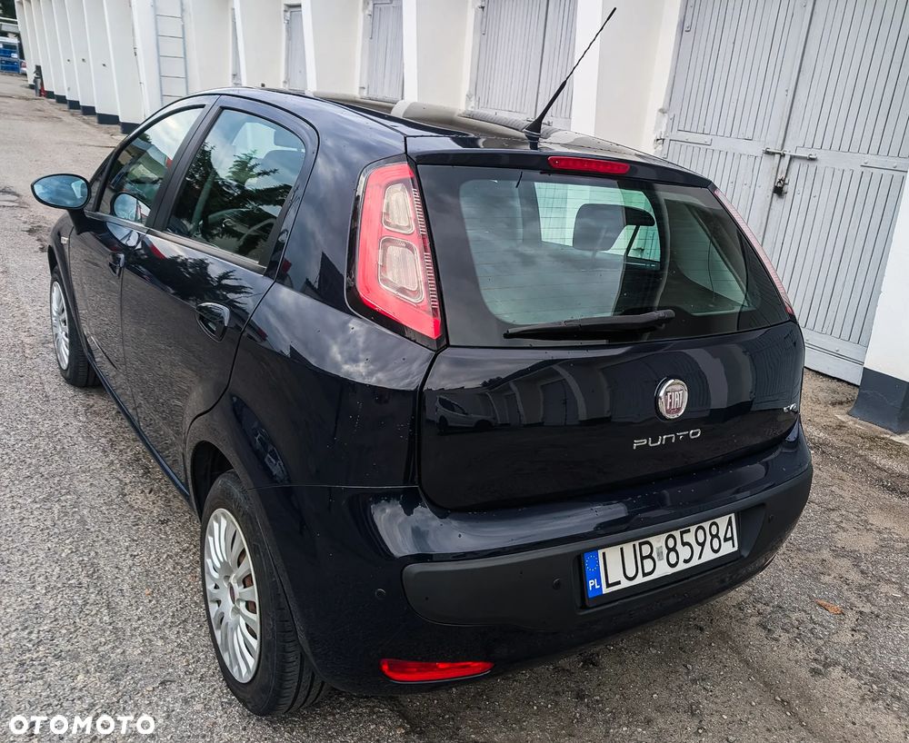 Fiat Punto Evo 1.4 8V Estiva Blue&Me - 4