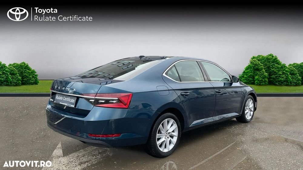 Skoda Superb 2.0 TDI DSG Ambition - 23