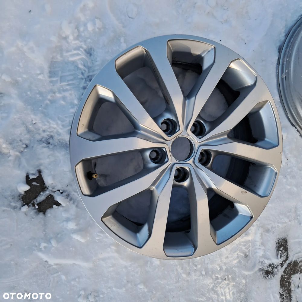 Felga Aluminiowa Duster Clio Kadjar koleos Aquila 403004770R 403004615R 7Jx17 et40 - 2