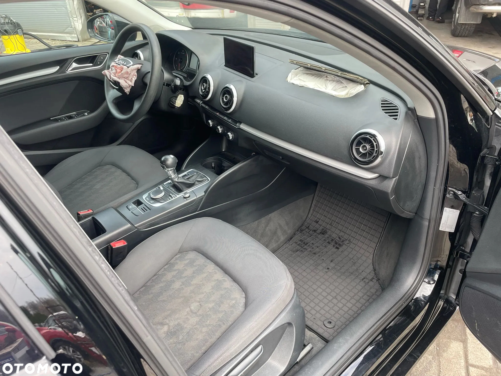 Audi A3 1.6 TDI Sport S tronic - 14