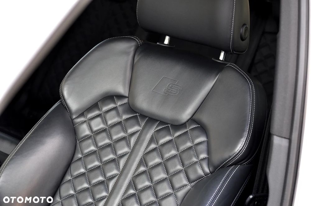 Audi Q5 40 TDI quattro S tronic S line business - 24