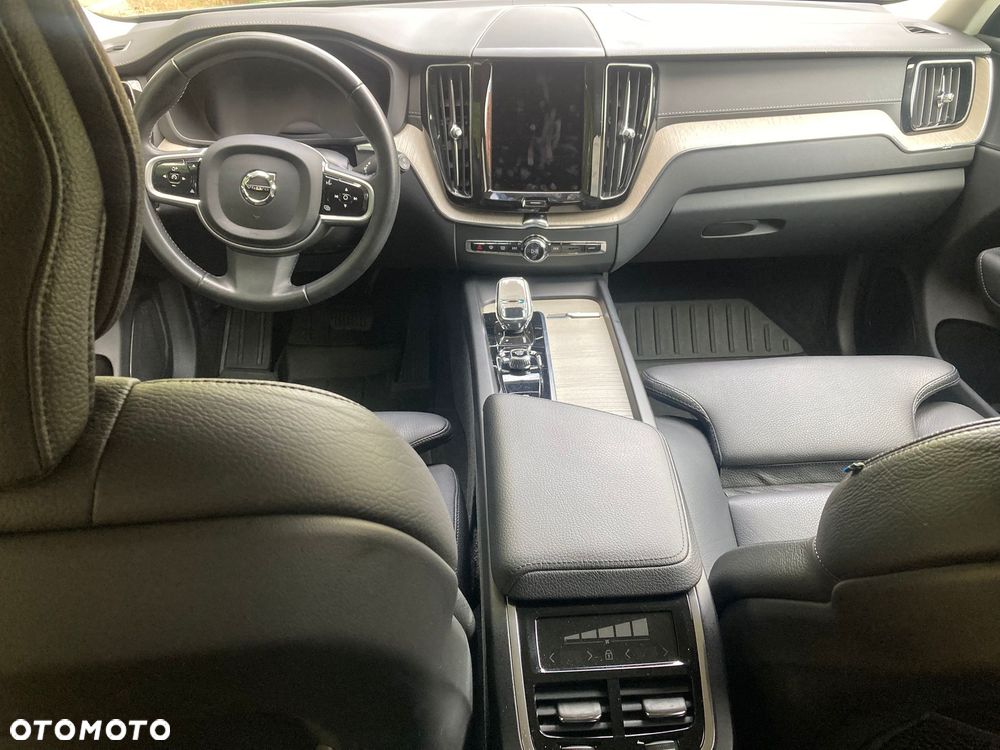 Volvo XC 60 B4 D Inscription - 26