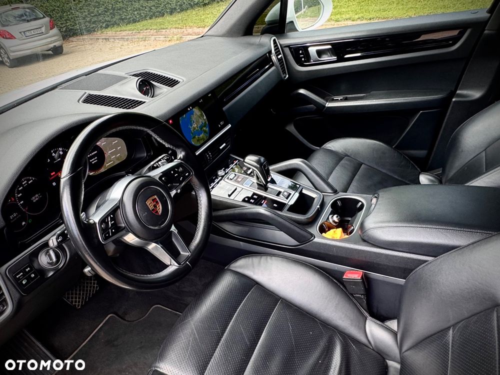 Porsche Cayenne Standard - 7