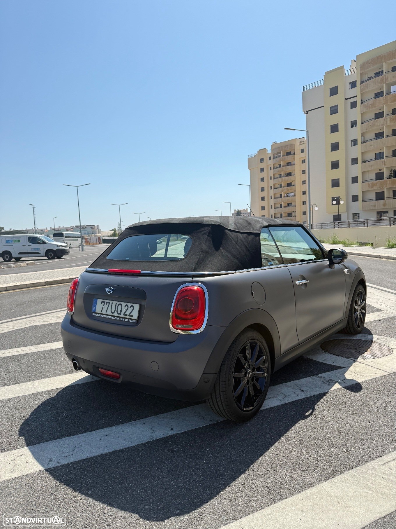 MINI Cabrio Cooper D - 9